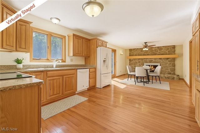 11785 Stonegate Drive, Chardon, OH 44024