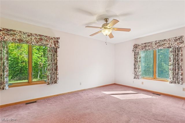 11785 Stonegate Drive, Chardon, OH 44024