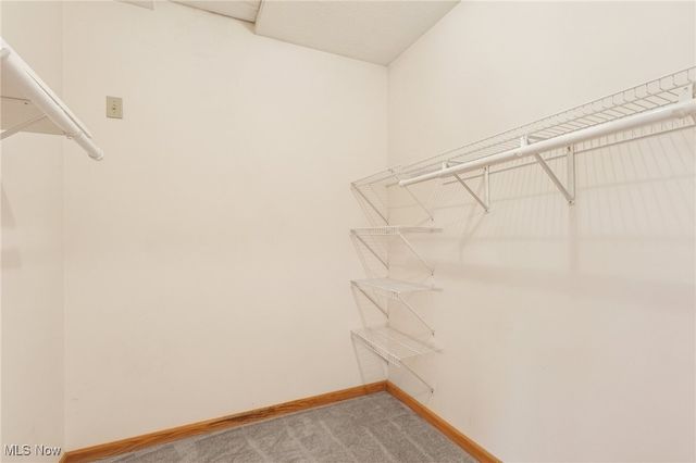 11785 Stonegate Drive, Chardon, OH 44024