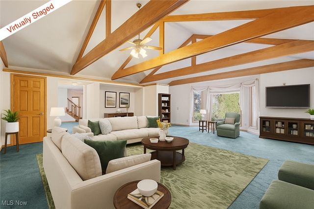 11785 Stonegate Drive, Chardon, OH 44024