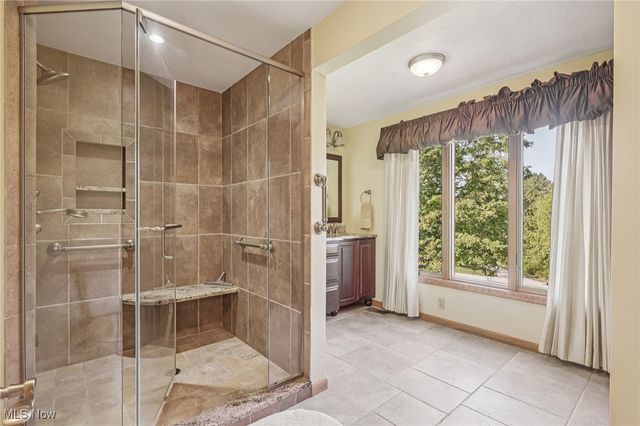 11785 Stonegate Drive, Chardon, OH 44024