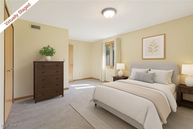 11785 Stonegate Drive, Chardon, OH 44024