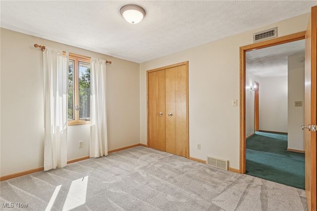 11785 Stonegate Drive, Chardon, OH 44024