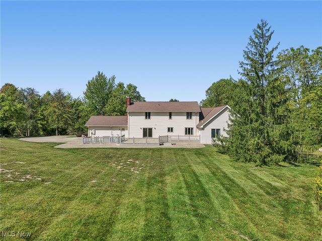11785 Stonegate Drive, Chardon, OH 44024