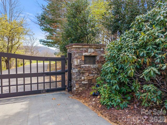 1034 Oleta Mill Trail 49, Hendersonville, NC 28792