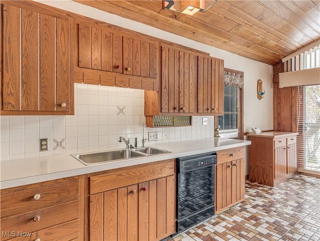 3260 Aldon Lane, Norton, OH 44203