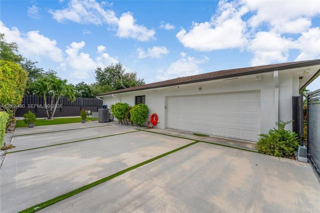 10625 SW 79th Pl, Miami, FL 33156