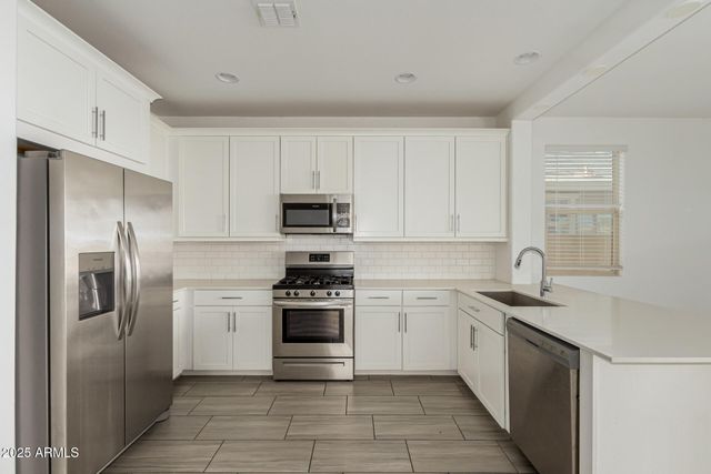 9208 W SELLS Drive, Phoenix, AZ 85037