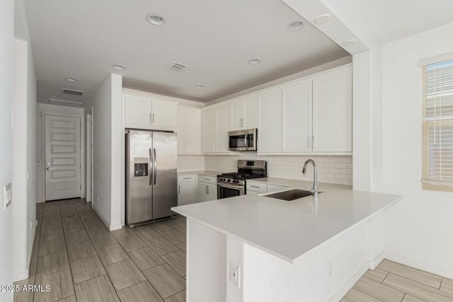 9208 W SELLS Drive, Phoenix, AZ 85037