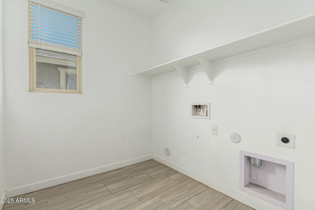 9208 W SELLS Drive, Phoenix, AZ 85037