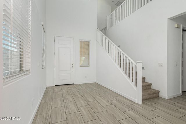 9208 W SELLS Drive, Phoenix, AZ 85037