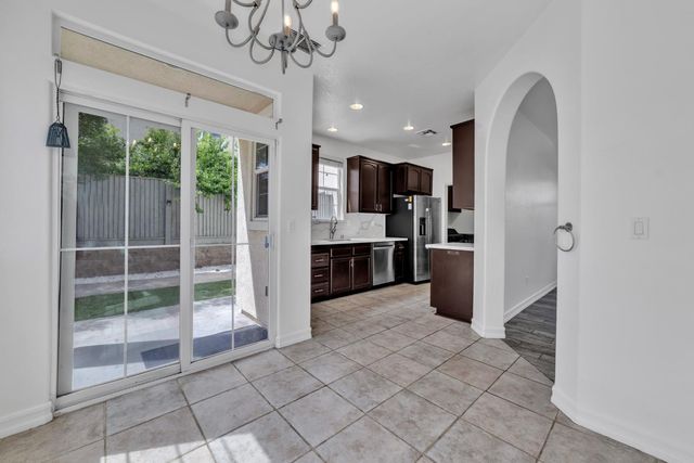 703 Ward Way, Folsom, CA 95630