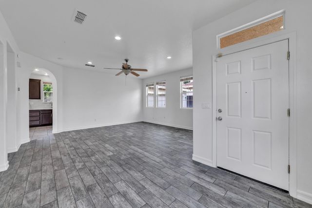 703 Ward Way, Folsom, CA 95630