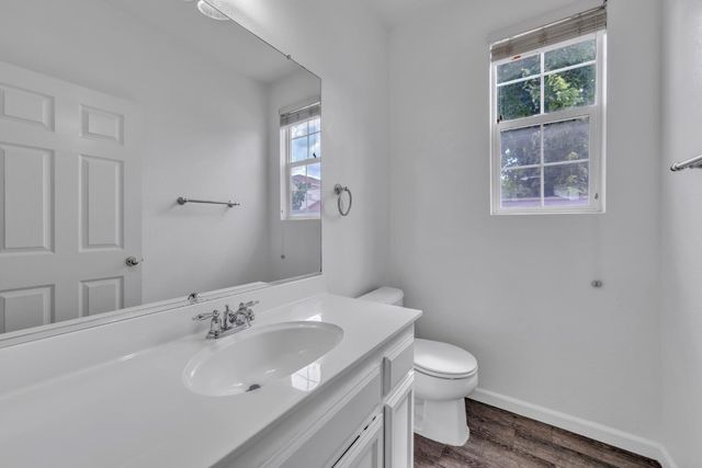 703 Ward Way, Folsom, CA 95630