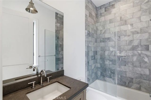 1405 Oak Avenue, Manhattan Beach, CA 90266