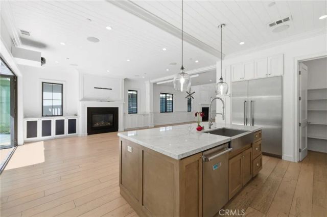 1405 Oak Avenue, Manhattan Beach, CA 90266