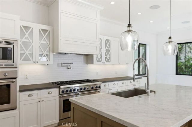 1405 Oak Avenue, Manhattan Beach, CA 90266