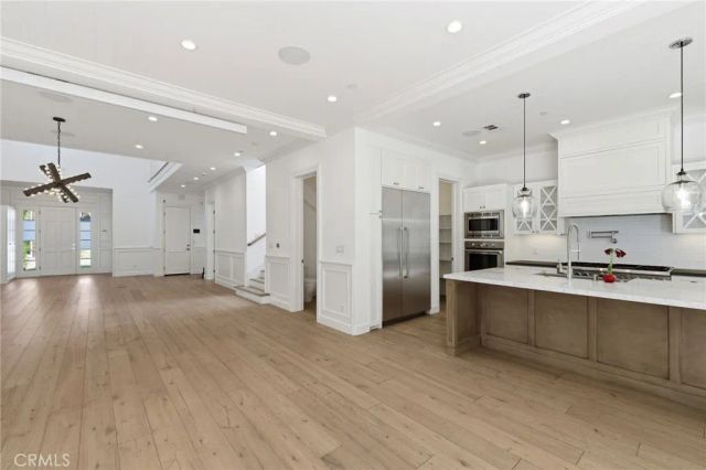 1405 Oak Avenue, Manhattan Beach, CA 90266
