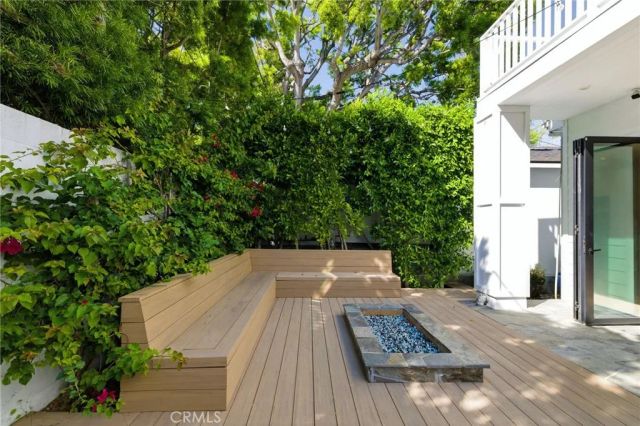 1405 Oak Avenue, Manhattan Beach, CA 90266