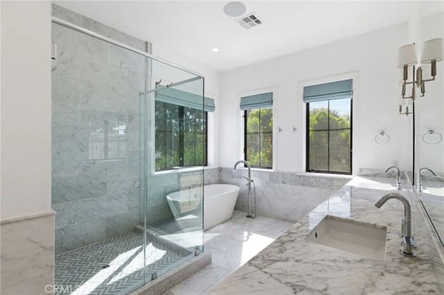 1405 Oak Avenue, Manhattan Beach, CA 90266