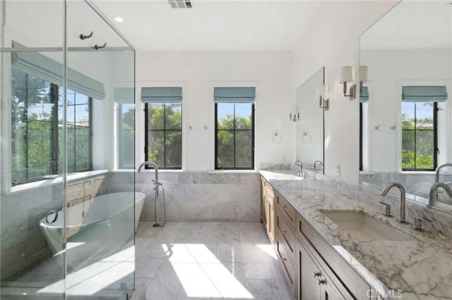 1405 Oak Avenue, Manhattan Beach, CA 90266