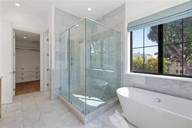 1405 Oak Avenue, Manhattan Beach, CA 90266