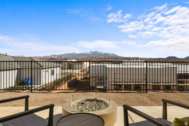 711 S ALCANTARA CIR, St. George, UT 84770
