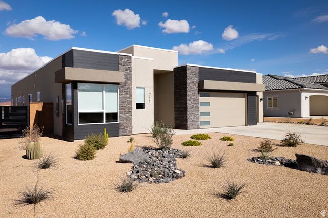 711 S ALCANTARA CIR, St. George, UT 84770