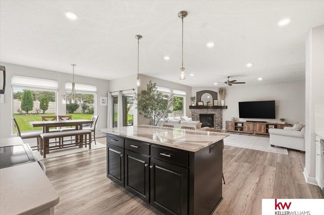 10409 S 106th Street, Papillion, NE 68046