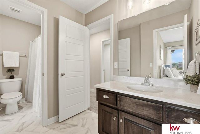 10409 S 106th Street, Papillion, NE 68046