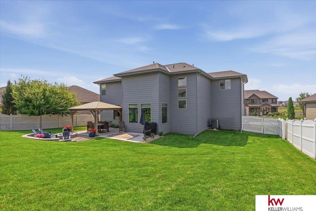 10409 S 106th Street, Papillion, NE 68046