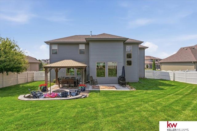 10409 S 106th Street, Papillion, NE 68046