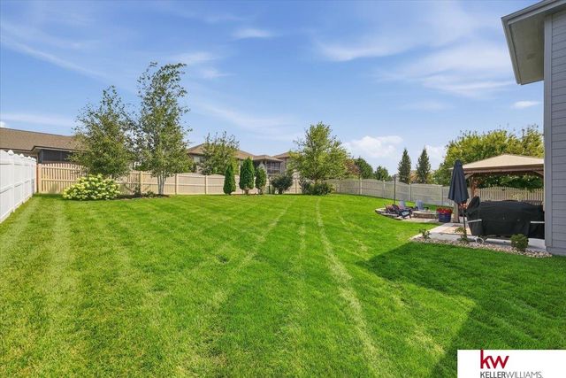 10409 S 106th Street, Papillion, NE 68046
