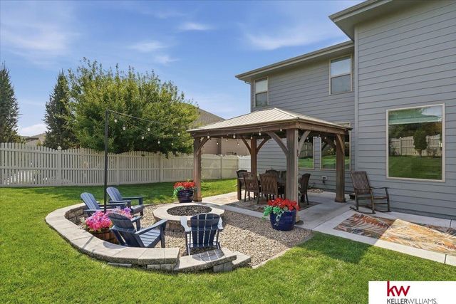 10409 S 106th Street, Papillion, NE 68046