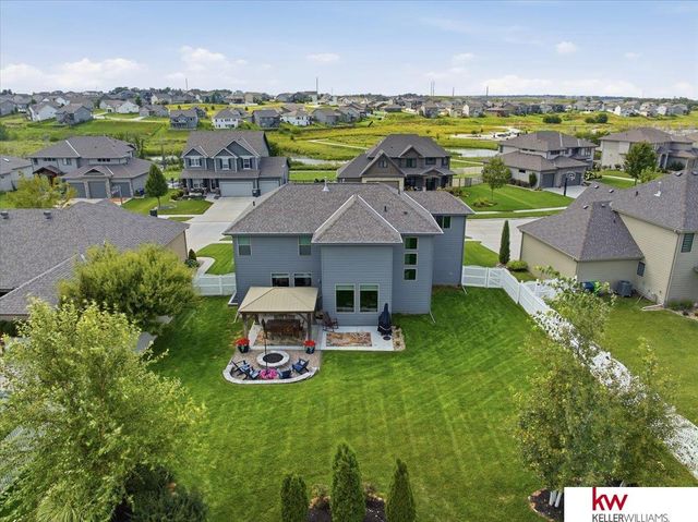 10409 S 106th Street, Papillion, NE 68046