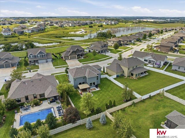 10409 S 106th Street, Papillion, NE 68046