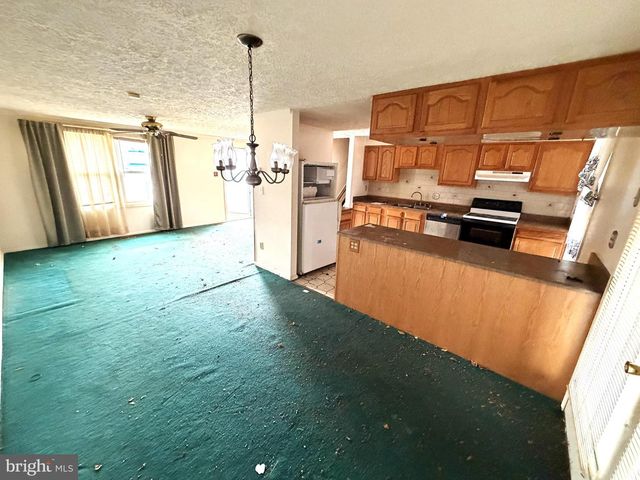 21 WOODMANS CT, Baltimore, MD 21221