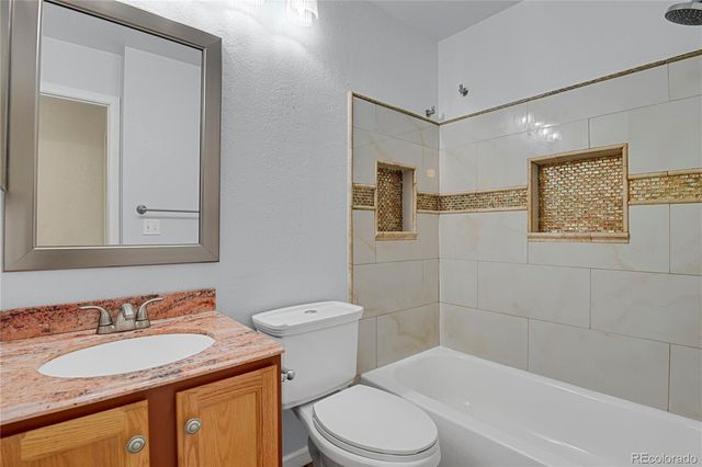 11852 Meadowood Lane, Parker, CO 80138