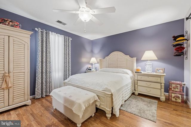 18024 PUTTER DR, Hagerstown, MD 21740