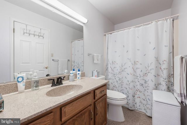 18024 PUTTER DR, Hagerstown, MD 21740