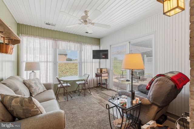 18024 PUTTER DR, Hagerstown, MD 21740