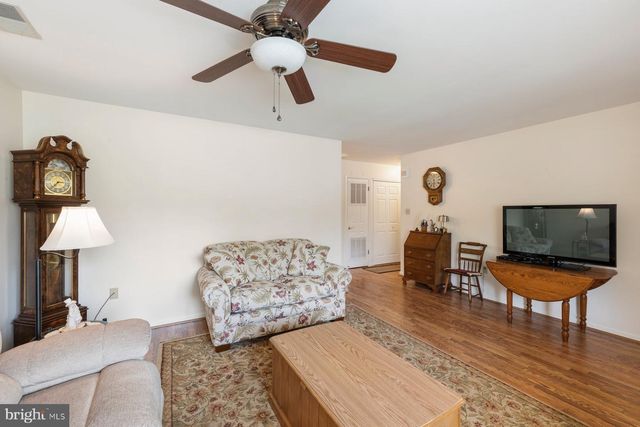18024 PUTTER DR, Hagerstown, MD 21740