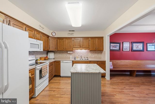 18024 PUTTER DR, Hagerstown, MD 21740