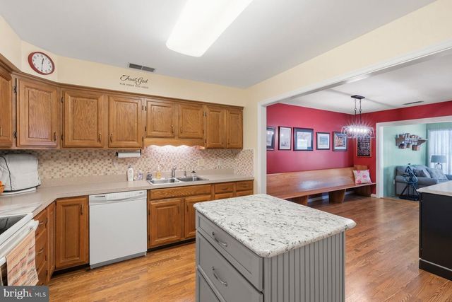 18024 PUTTER DR, Hagerstown, MD 21740