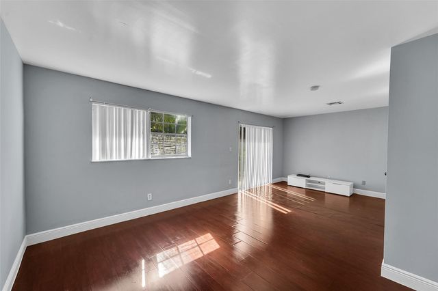 12 Meacham Lane 12, Tamarac, FL 33319