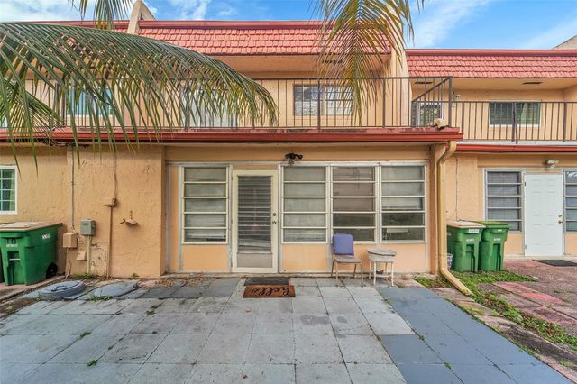 12 Meacham Lane 12, Tamarac, FL 33319