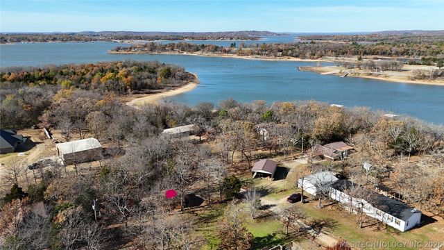 240 W French Street, Eufaula, OK 74432