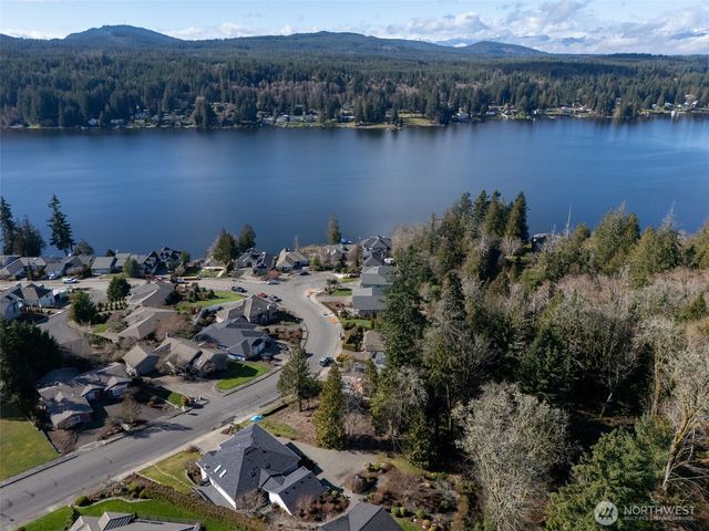 6022 Osprey Circle, Bremerton, WA 98312