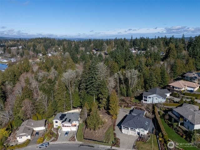 6022 Osprey Circle, Bremerton, WA 98312