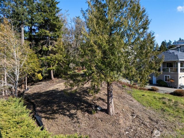 6022 Osprey Circle, Bremerton, WA 98312